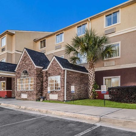 Quality Inn & Suites Augusta Fort Eisenhower Area Екстериор снимка